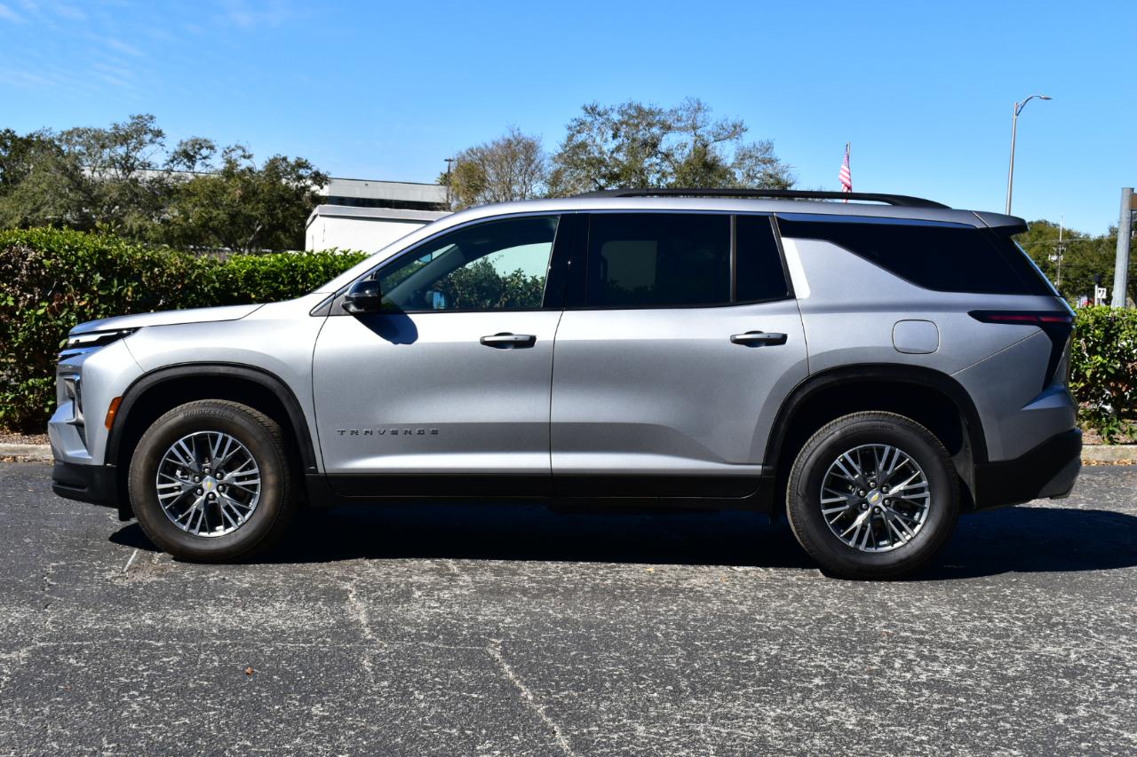Chevrolet Traverse 4dr LT w/1LT 2024