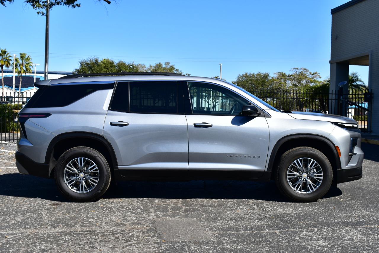 Chevrolet Traverse 4dr LT w/1LT 2024