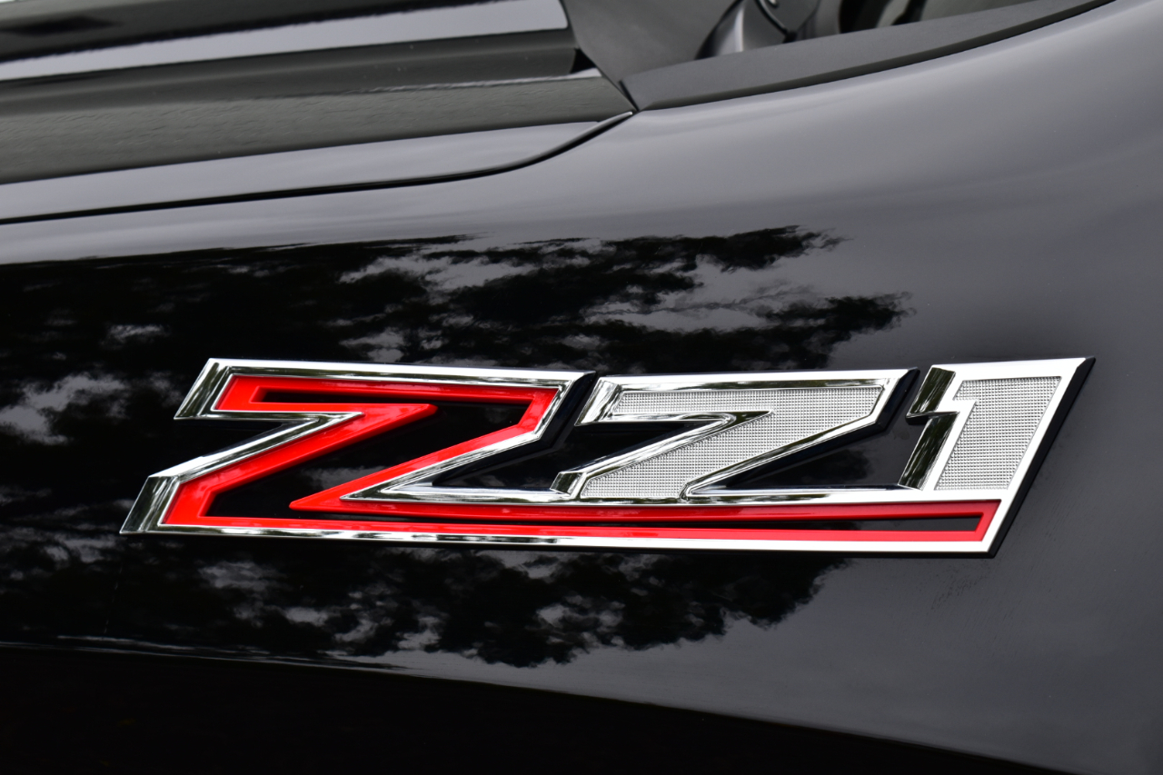 Chevrolet Silverado 1500 4WD Crew Cab 147" Custom Trail Boss 2025