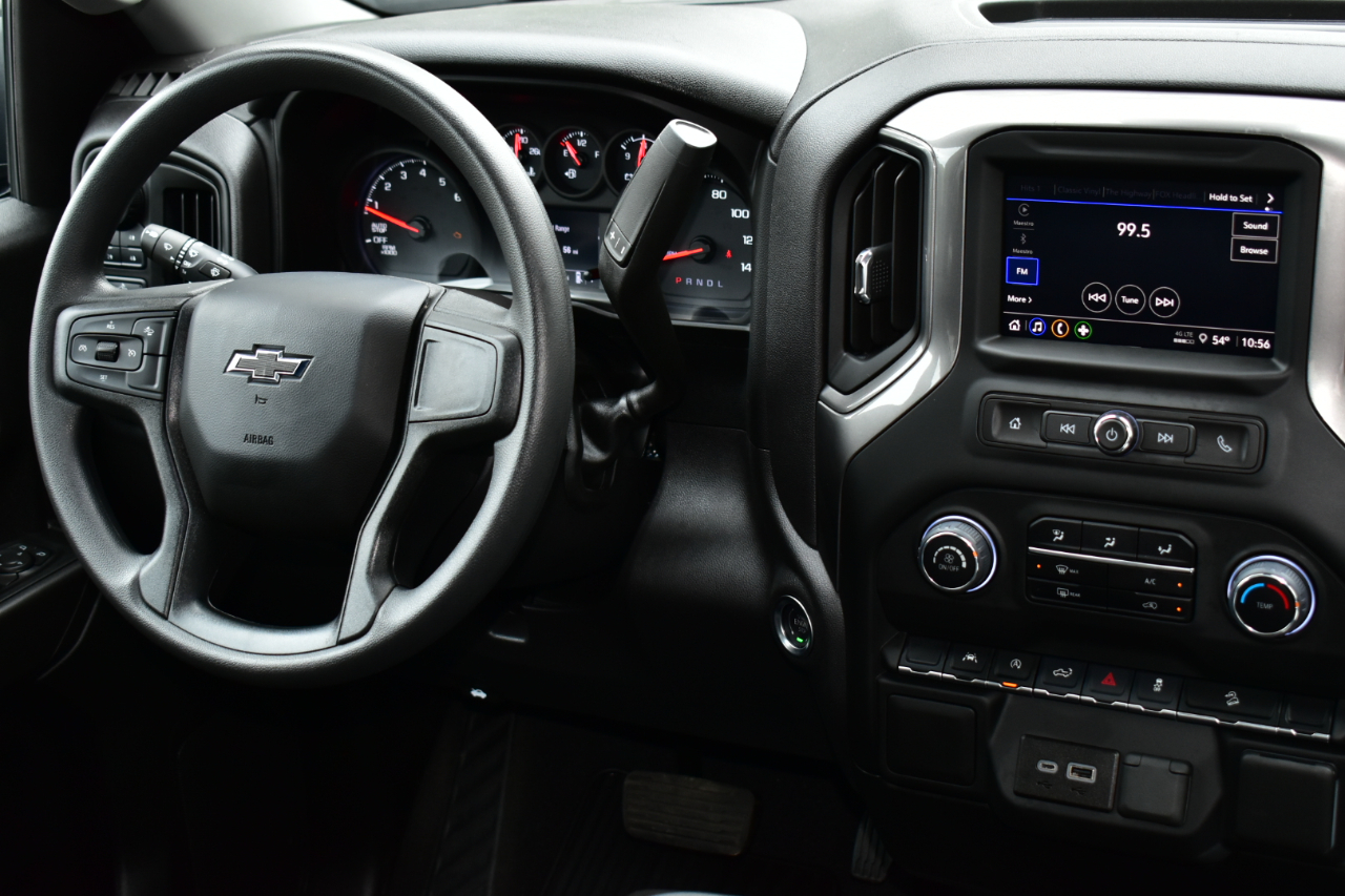 Chevrolet Silverado 1500 4WD Crew Cab 147" Custom Trail Boss 2025