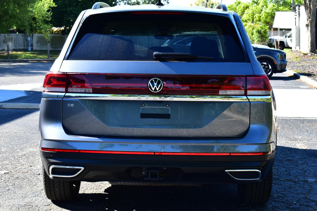 Volkswagen Atlas 2.0T SE w/Technology FWD 2025