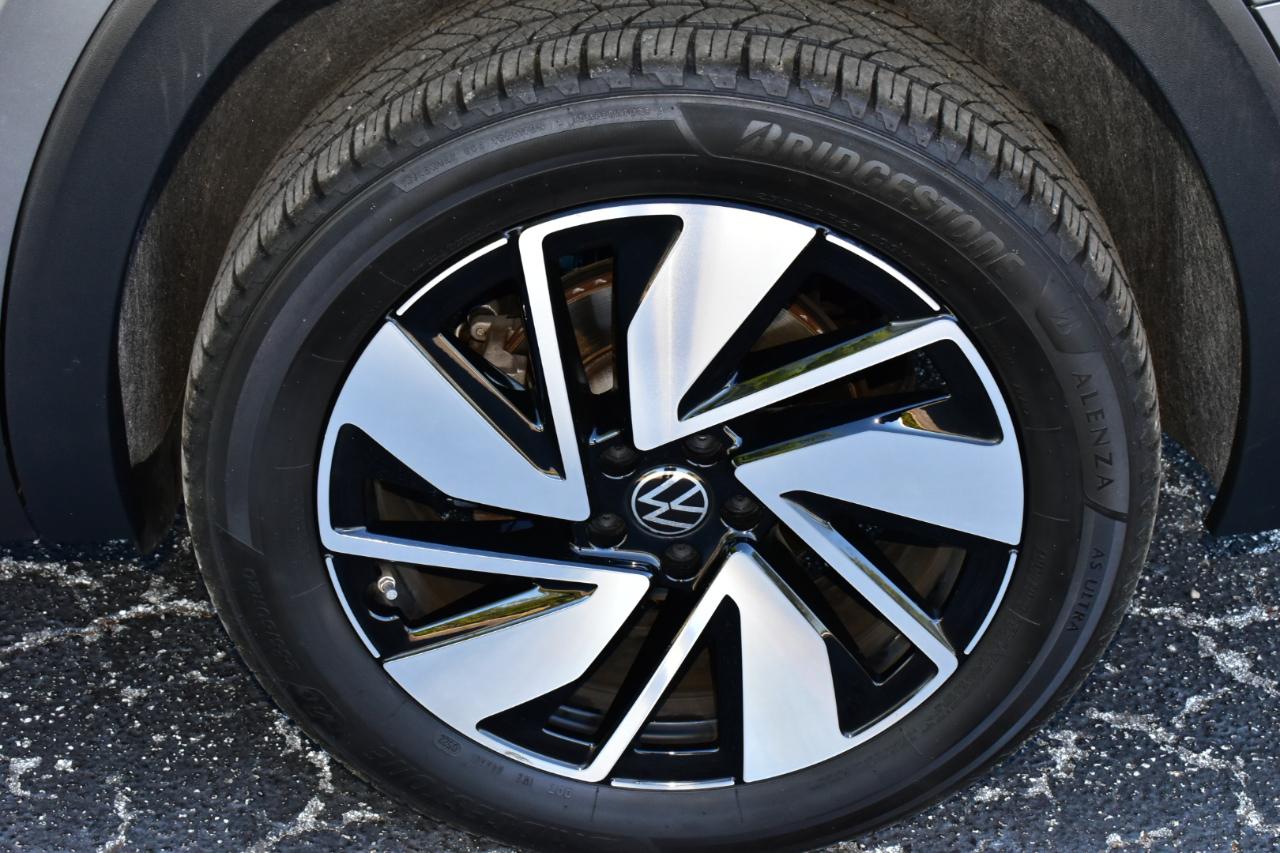 Volkswagen Atlas 2.0T SE w/Technology FWD 2025