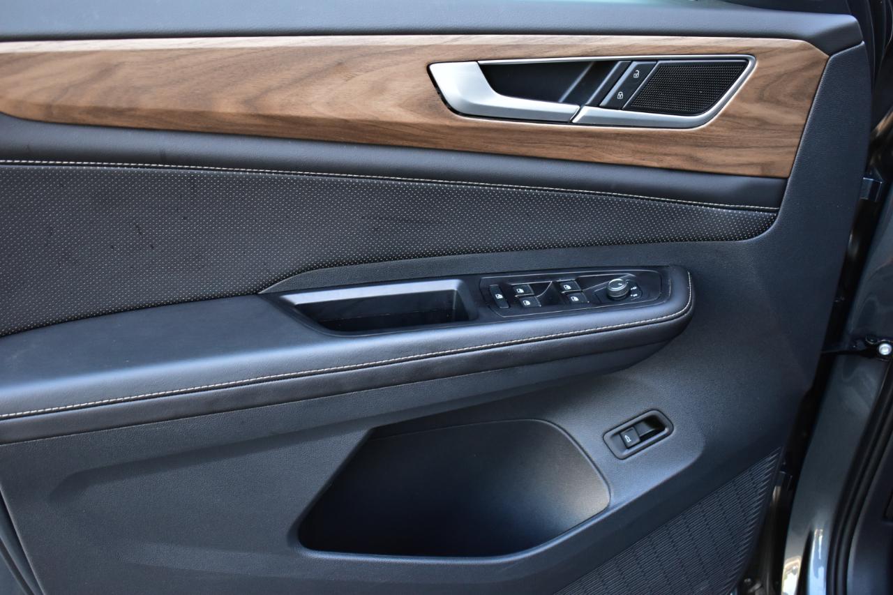 Volkswagen Atlas 2.0T SE w/Technology FWD 2025