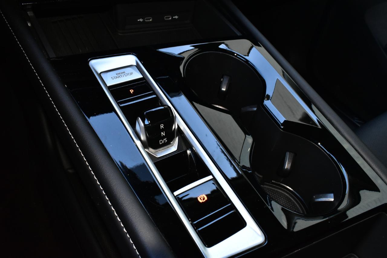 Volkswagen Atlas 2.0T SE w/Technology FWD 2025