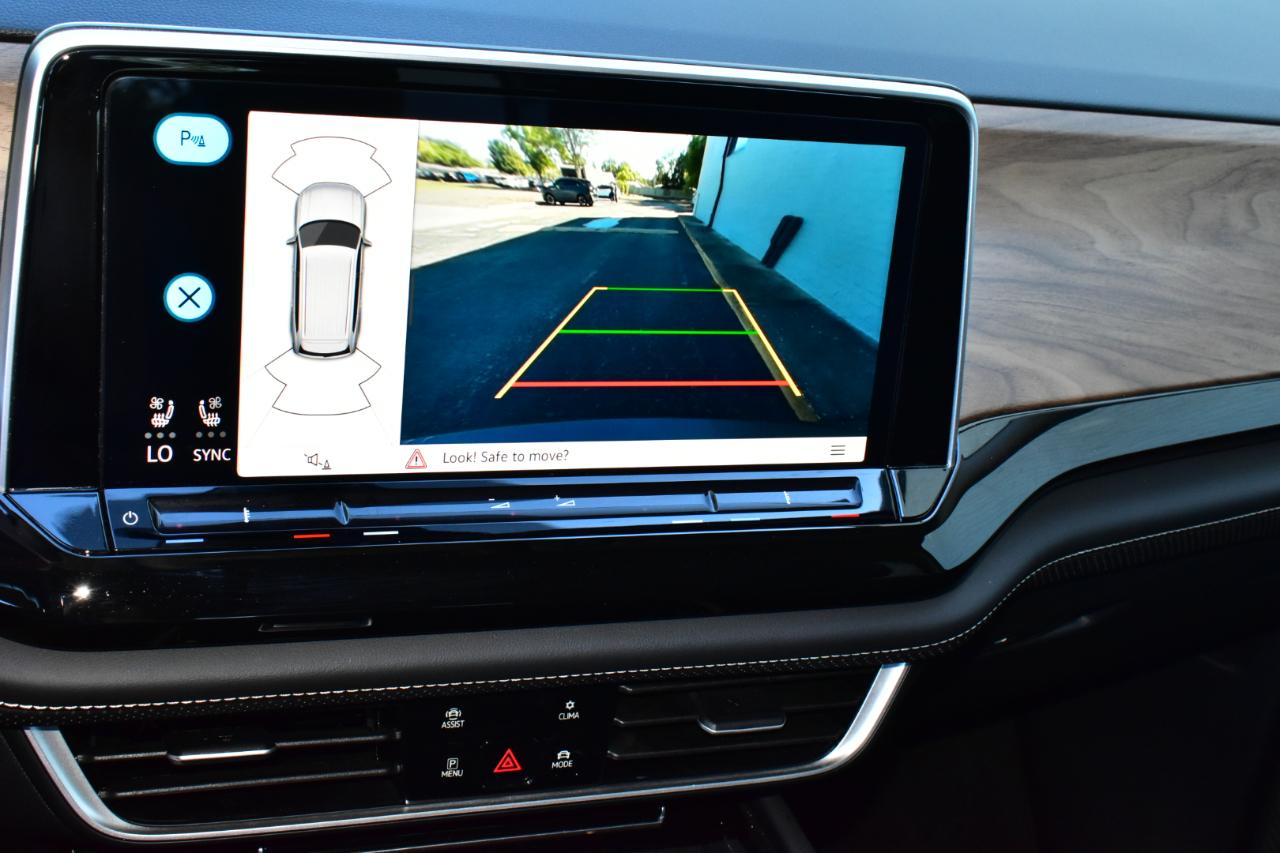 Volkswagen Atlas 2.0T SE w/Technology FWD 2025