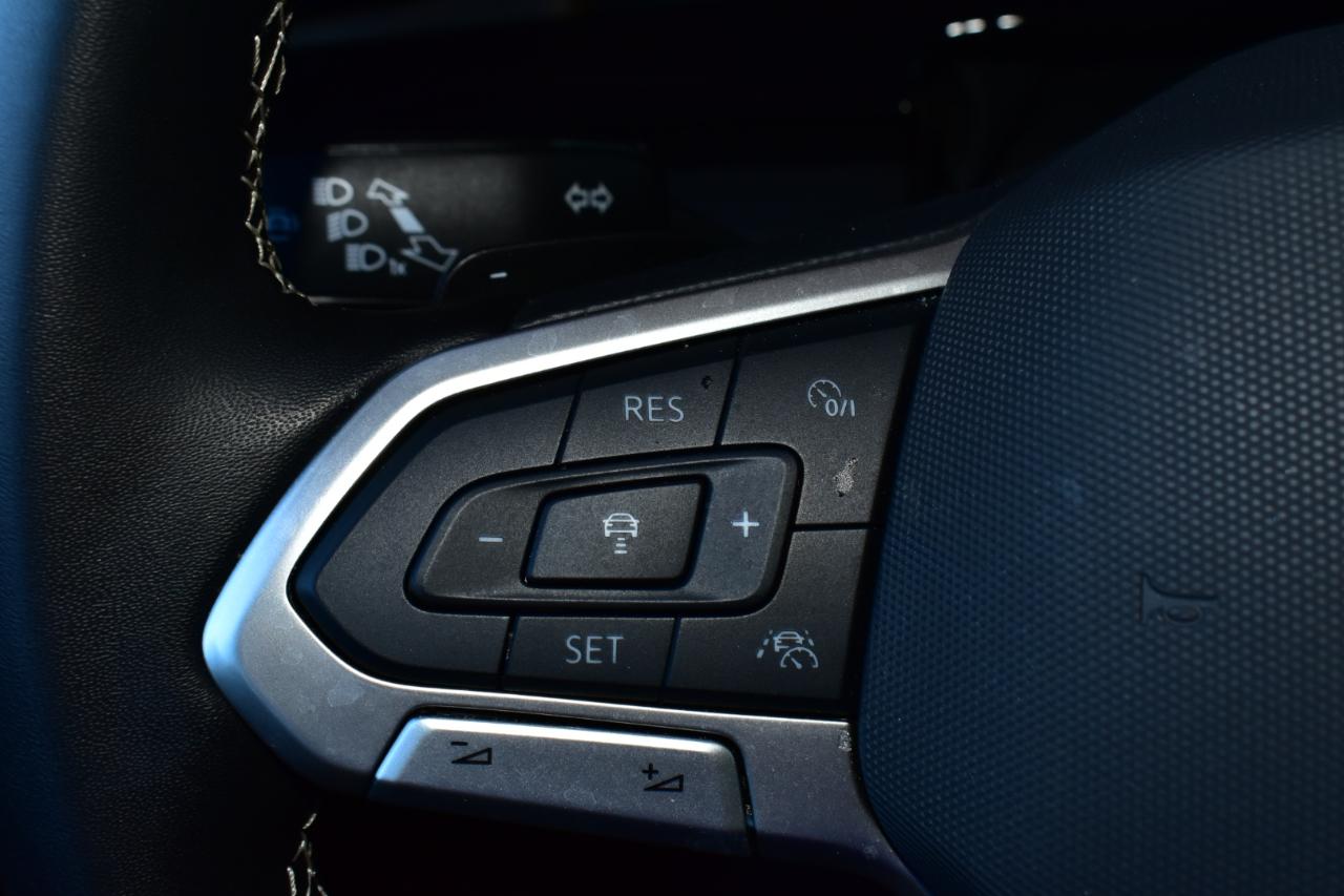 Volkswagen Atlas 2.0T SE w/Technology FWD 2025