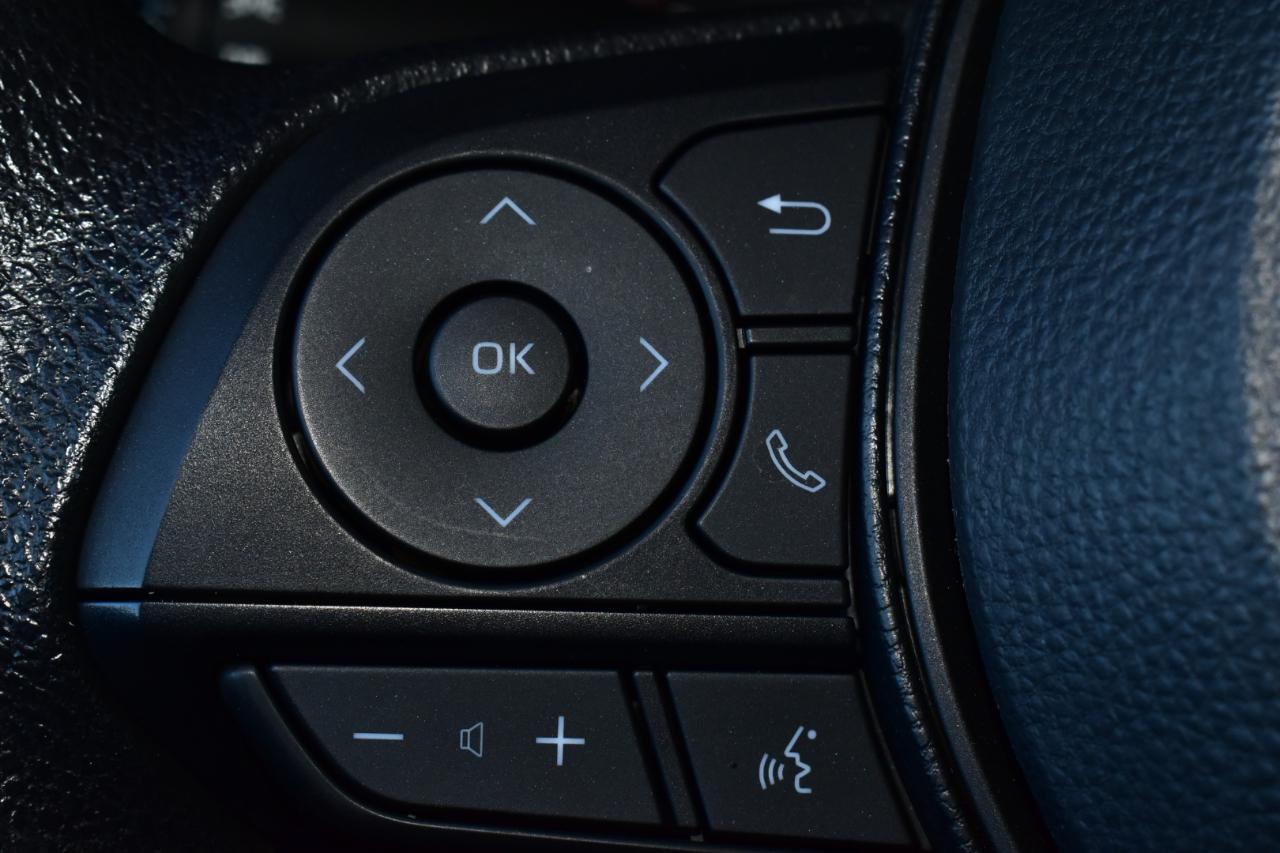 Toyota RAV4 LE FWD (Natl) 2025