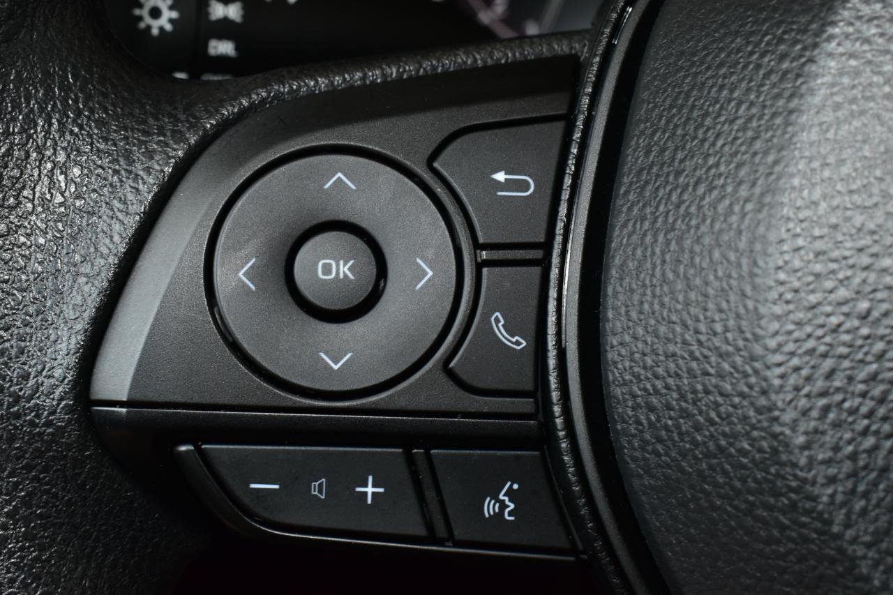 Toyota RAV4 LE FWD (Natl) 2025