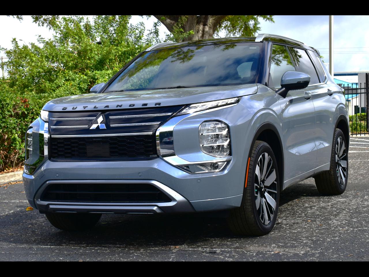 Mitsubishi Outlander SEL FWD 2025