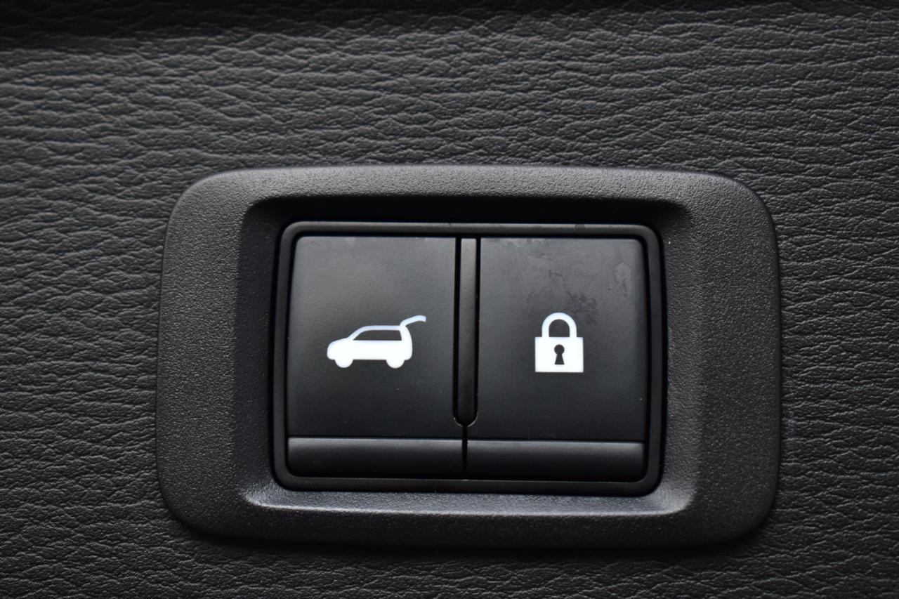 Mitsubishi Outlander SEL FWD 2025