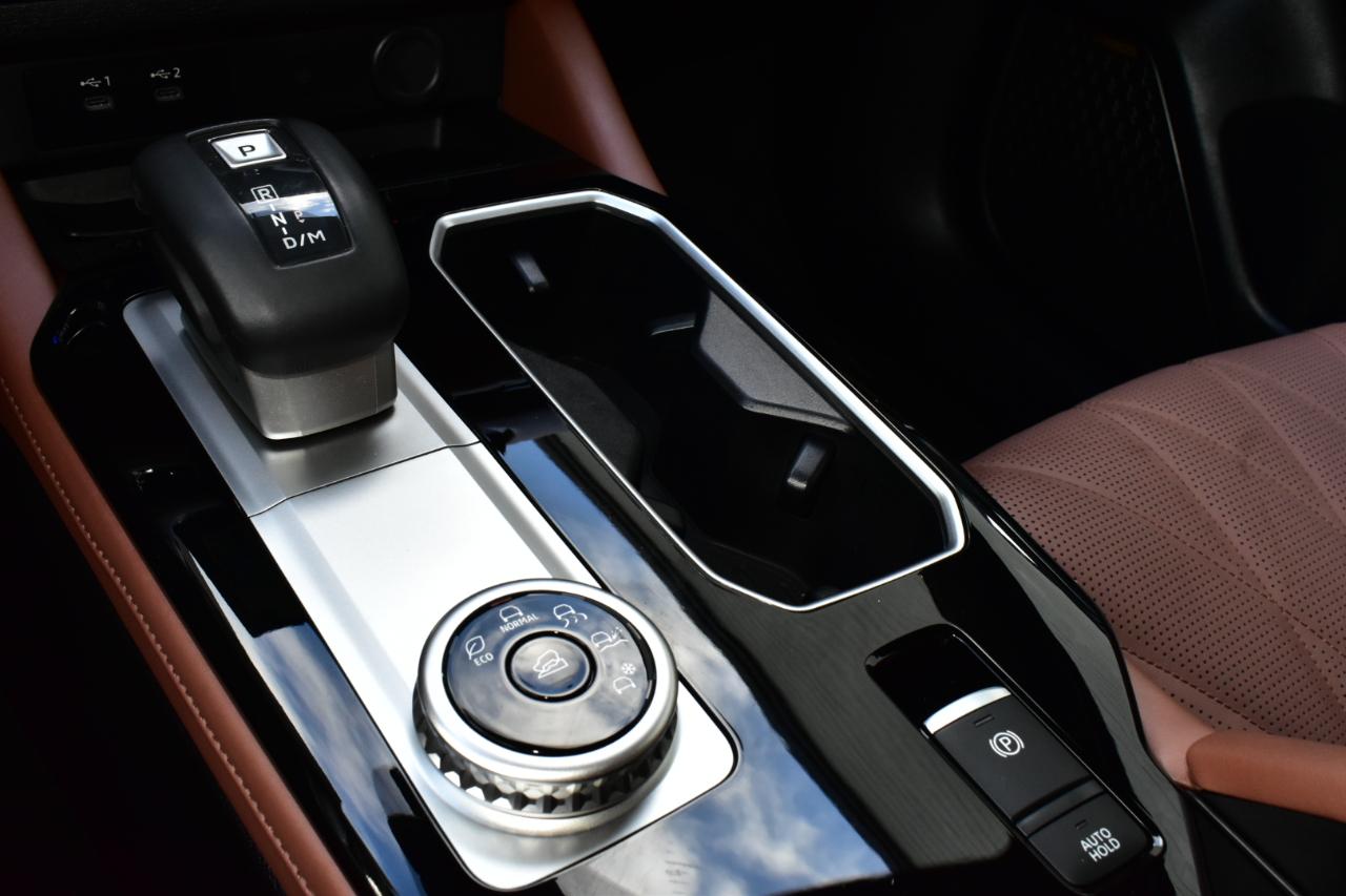 Mitsubishi Outlander SEL FWD 2025