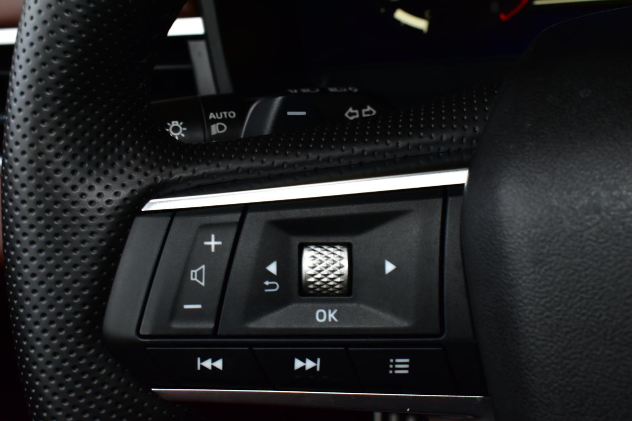 Mitsubishi Outlander SEL FWD 2025