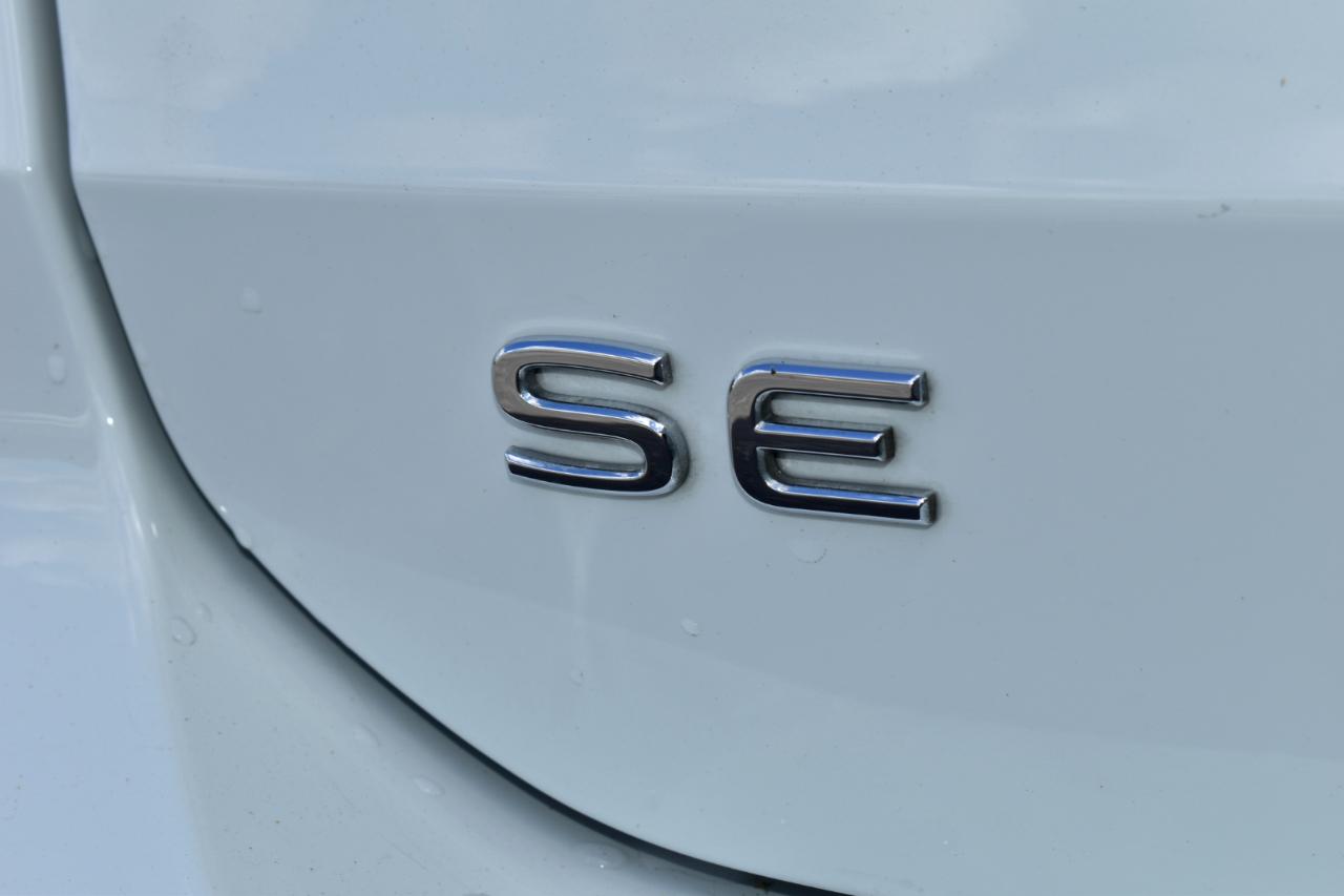 Volkswagen Taos SE FWD 2024