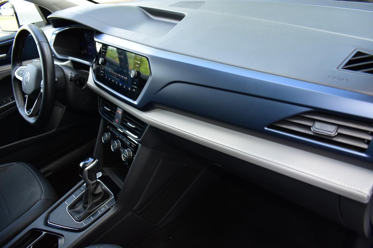 Volkswagen Taos SE FWD 2024