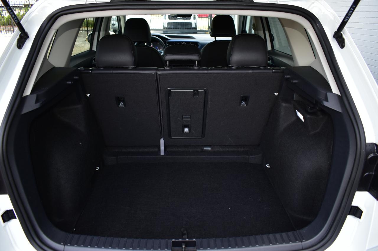 Volkswagen Taos SE FWD 2024