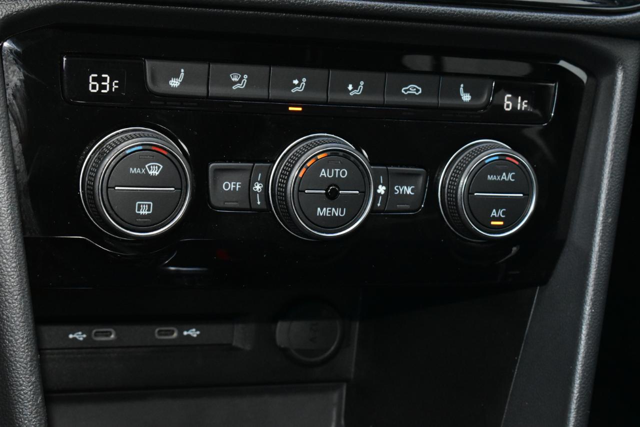 Volkswagen Taos SE FWD 2024