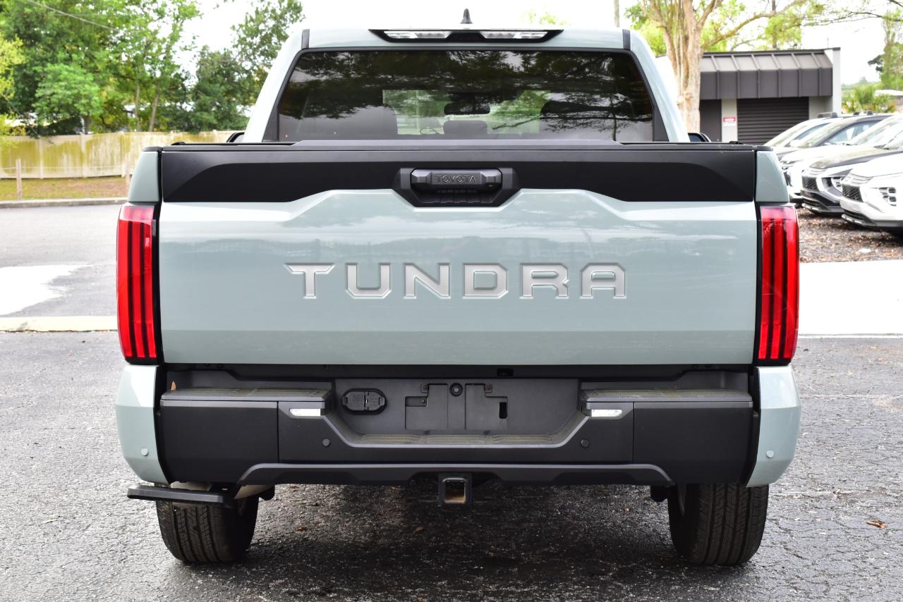 Toyota Tundra  2024