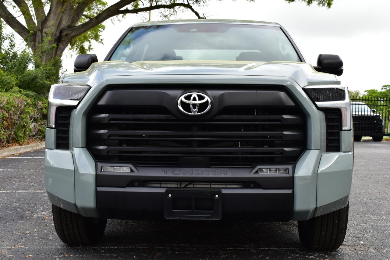 Toyota Tundra  2024