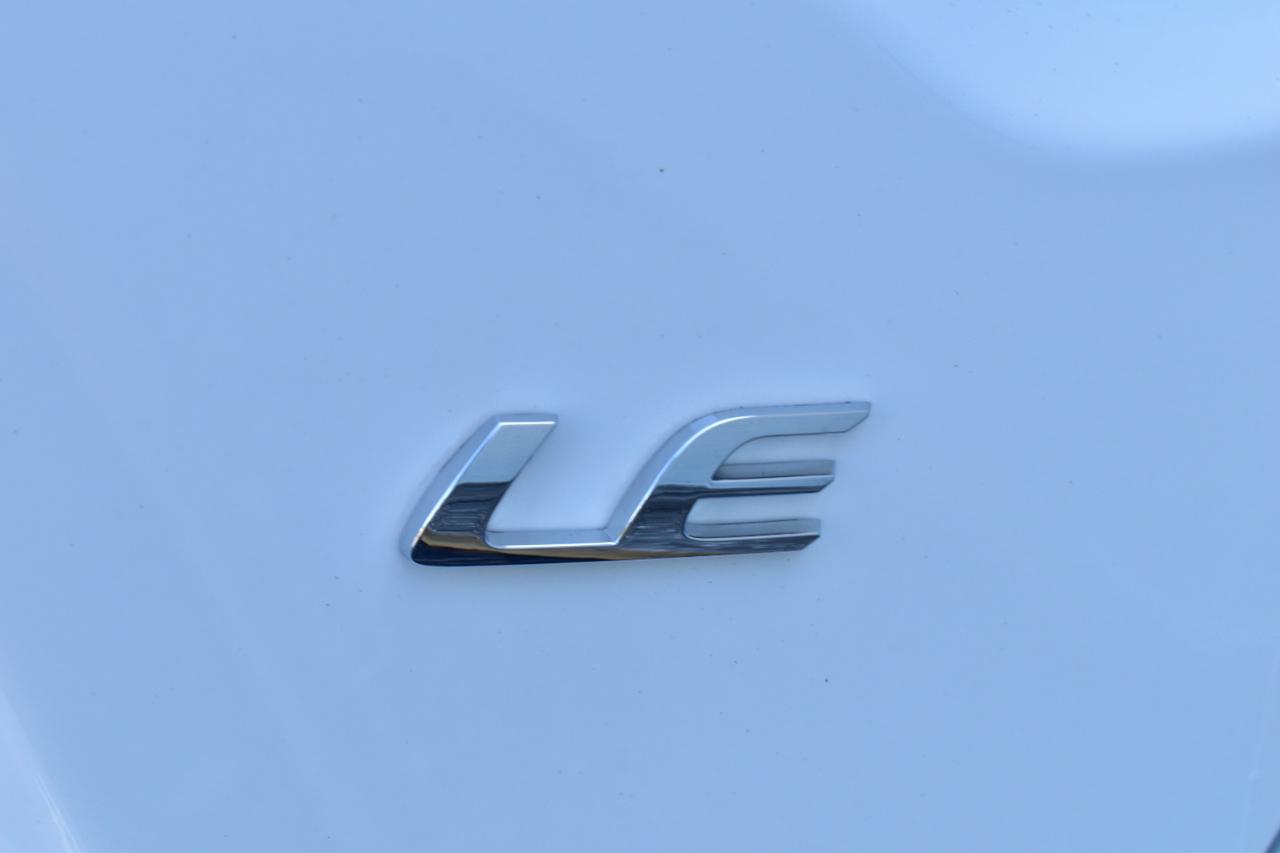 Toyota Corolla LE CVT (Natl) 2024