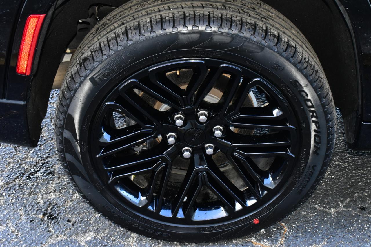 Jeep Wagoneer Series II Carbide 4x4 2023