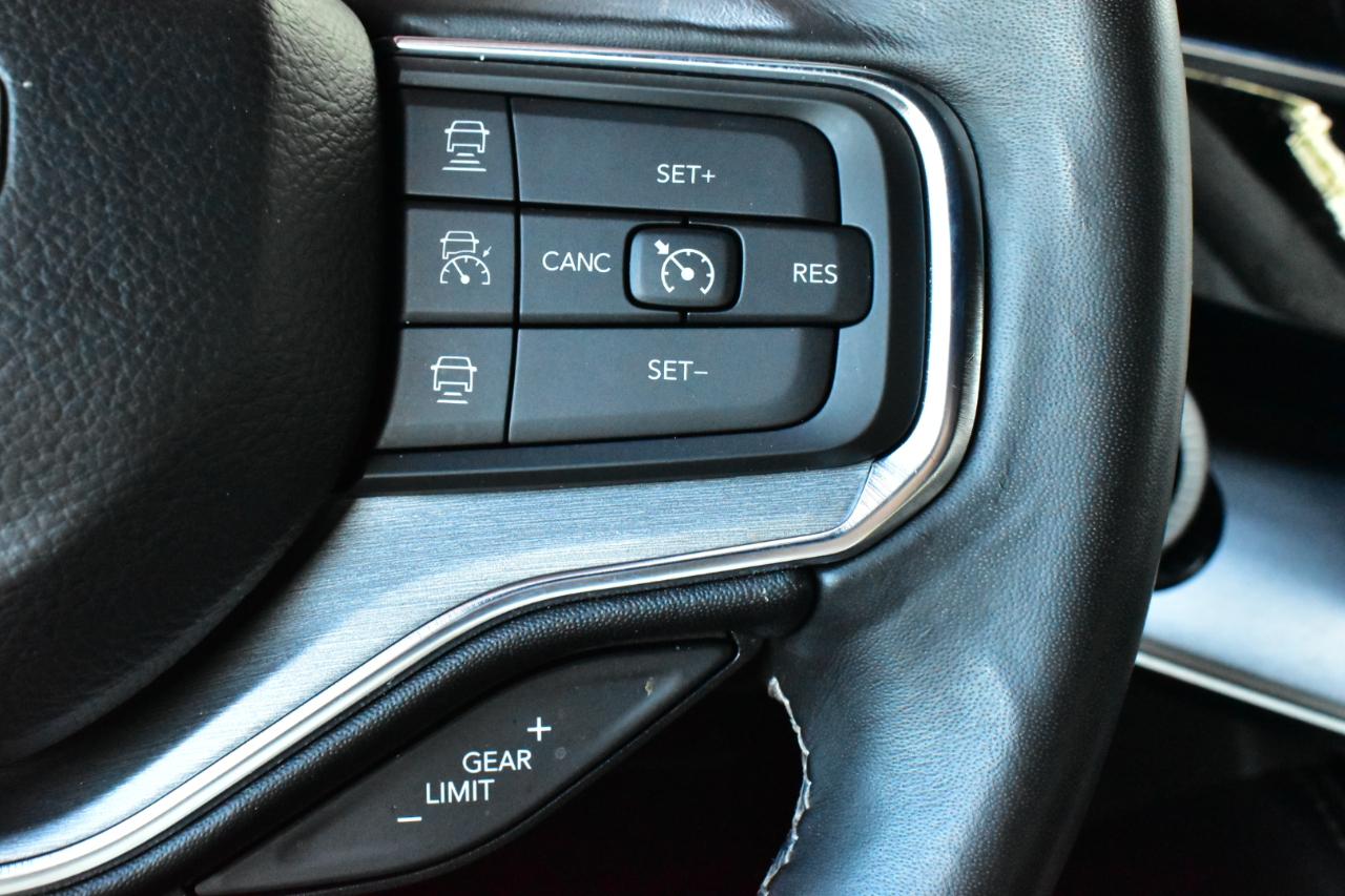 Jeep Wagoneer Series II Carbide 4x4 2023