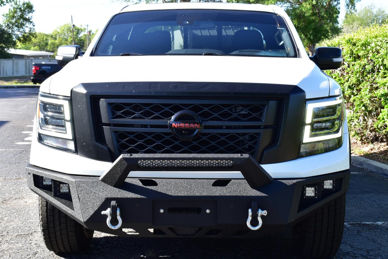 Nissan Titan 4x4 Crew Cab PRO-4X 2022