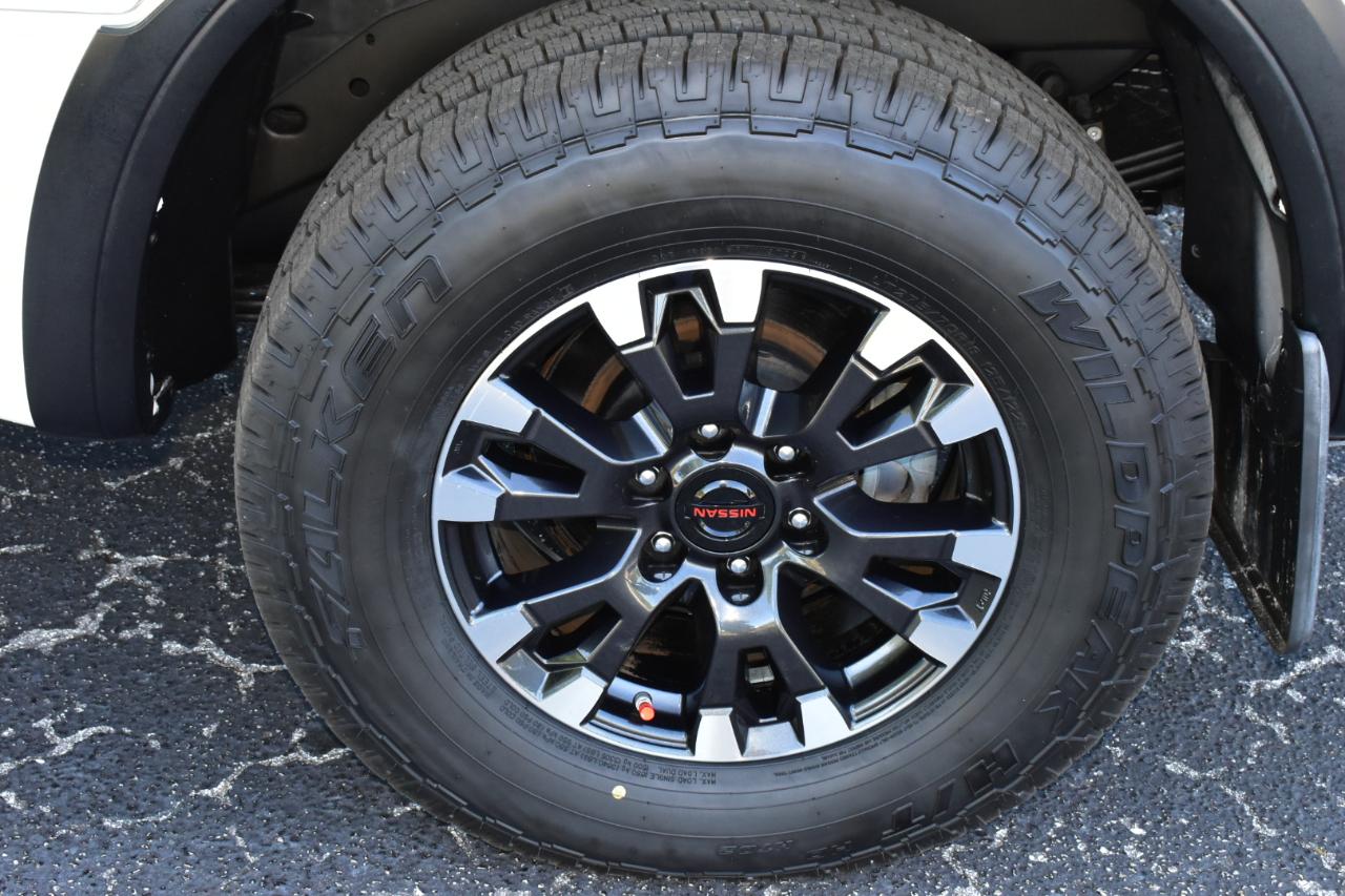 Nissan Titan 4x4 Crew Cab PRO-4X 2022