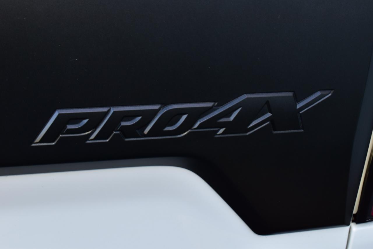 Nissan Titan 4x4 Crew Cab PRO-4X 2022