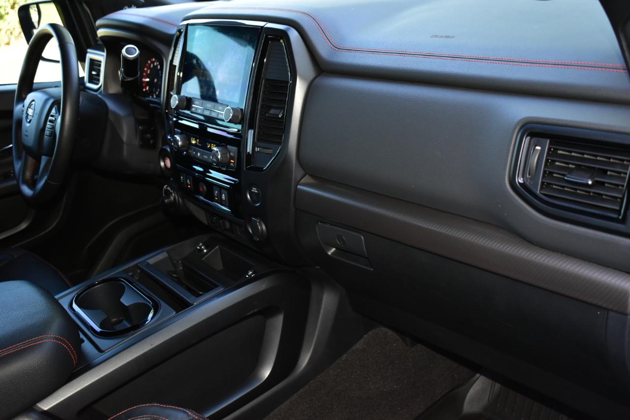 Nissan Titan 4x4 Crew Cab PRO-4X 2022