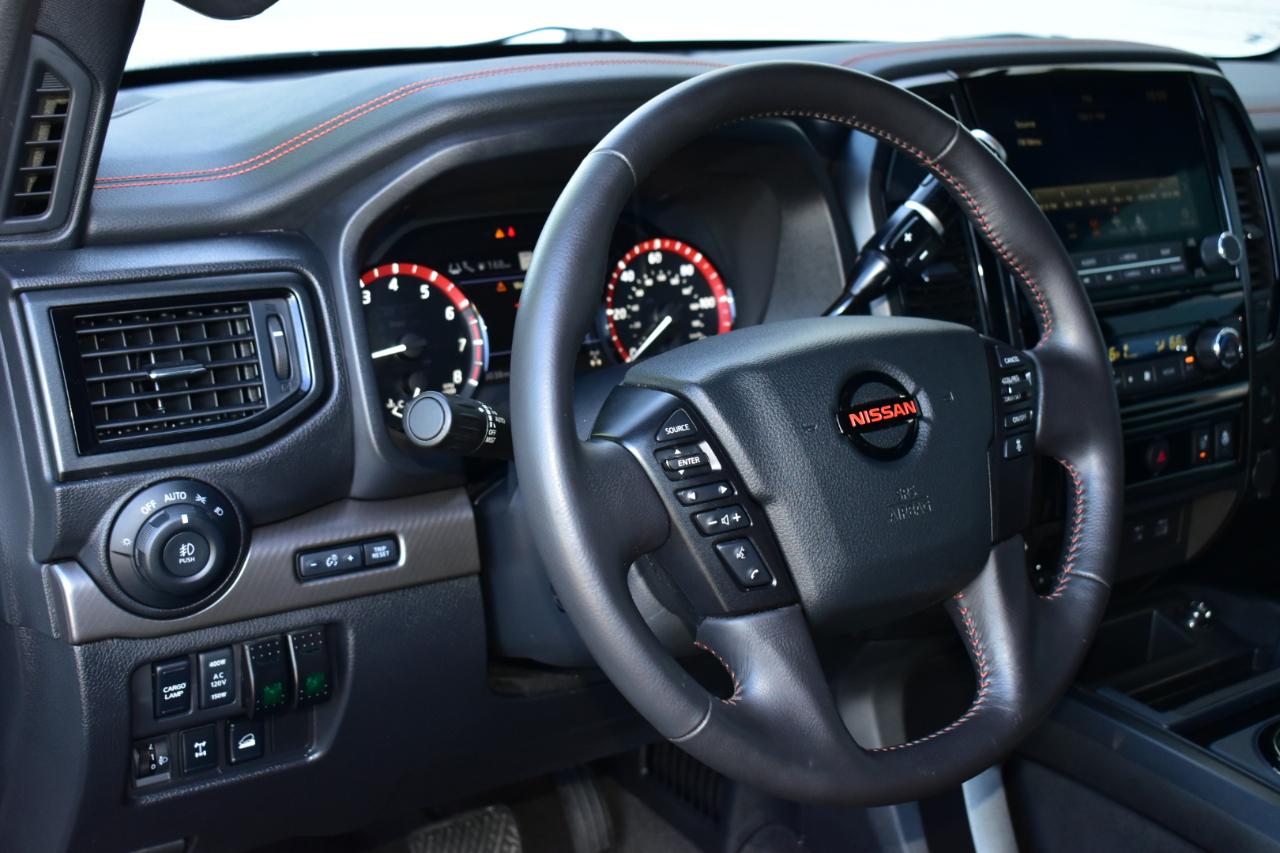 Nissan Titan 4x4 Crew Cab PRO-4X 2022