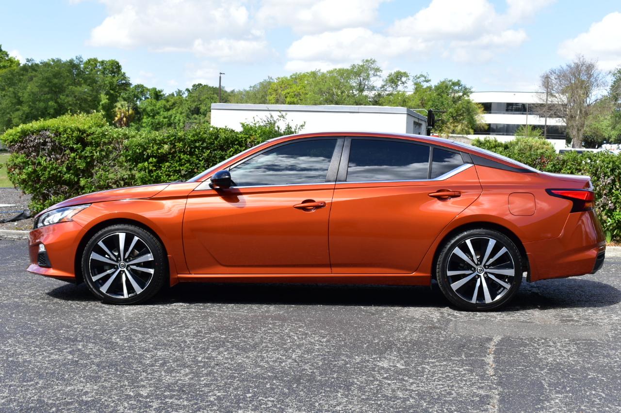 Nissan Altima 2.5 SR Sedan 2022