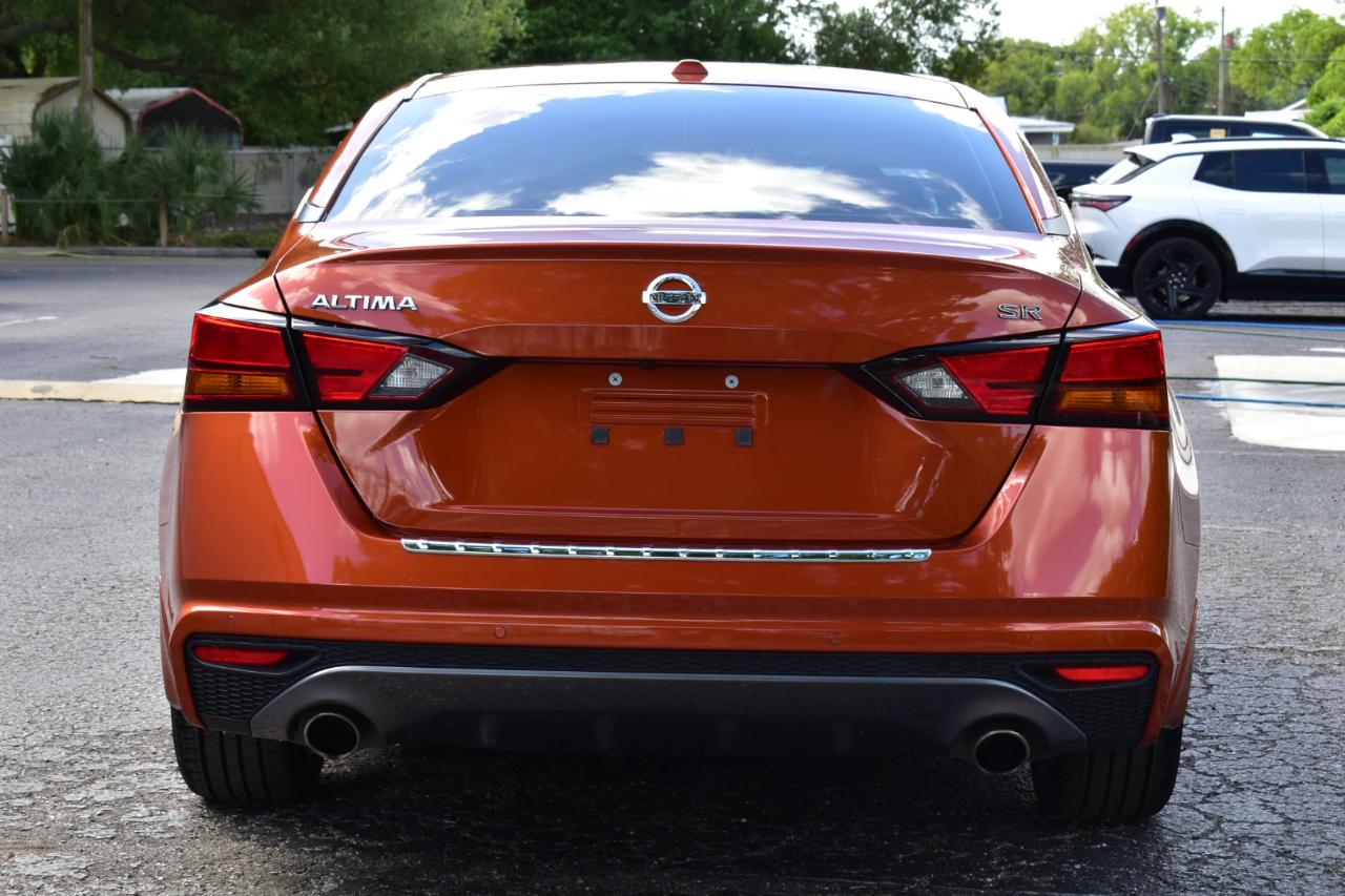 Nissan Altima 2.5 SR Sedan 2022