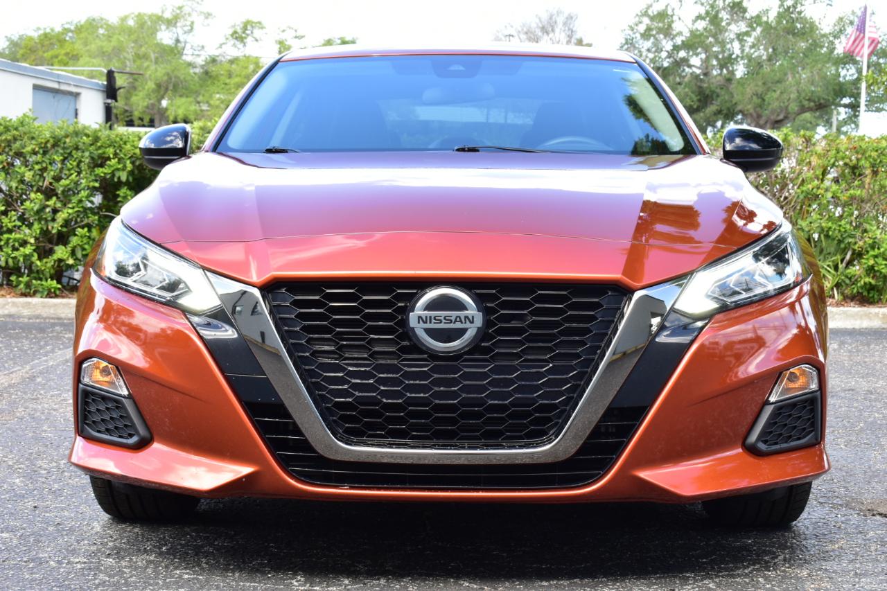 Nissan Altima 2.5 SR Sedan 2022