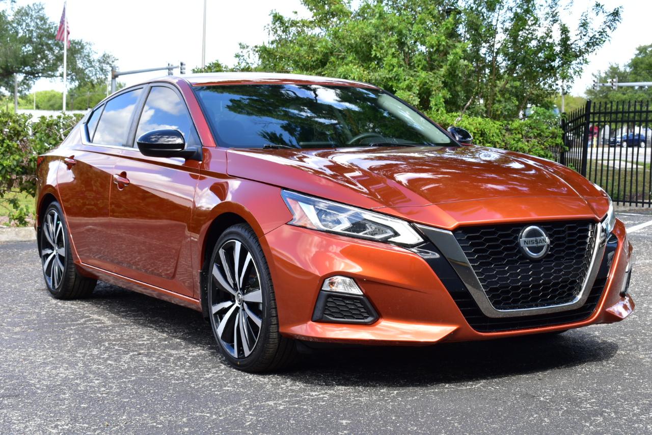 Nissan Altima 2.5 SR Sedan 2022