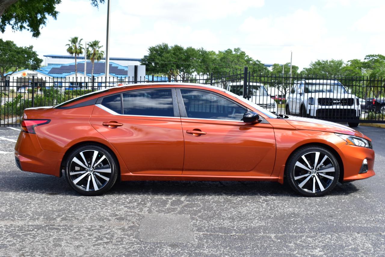 Nissan Altima 2.5 SR Sedan 2022