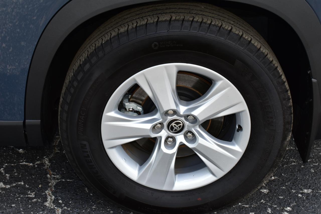 Toyota Grand Highlander LE AWD 2025