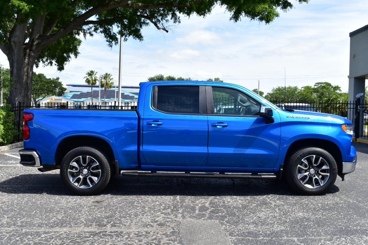 Chevrolet Silverado 1500 2WD Crew Cab 147" LT 2022