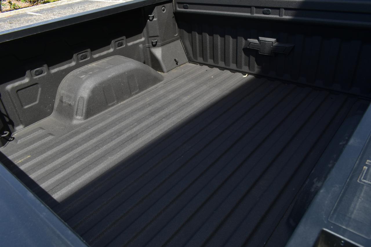 Chevrolet Silverado 1500 2WD Crew Cab 147" LT 2022