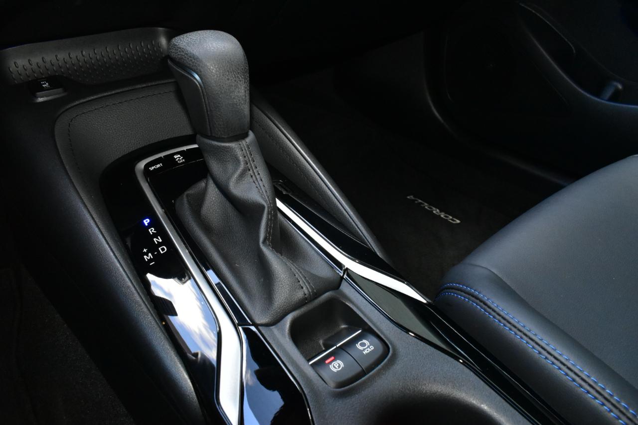 Toyota Corolla XSE CVT (Natl) 2020