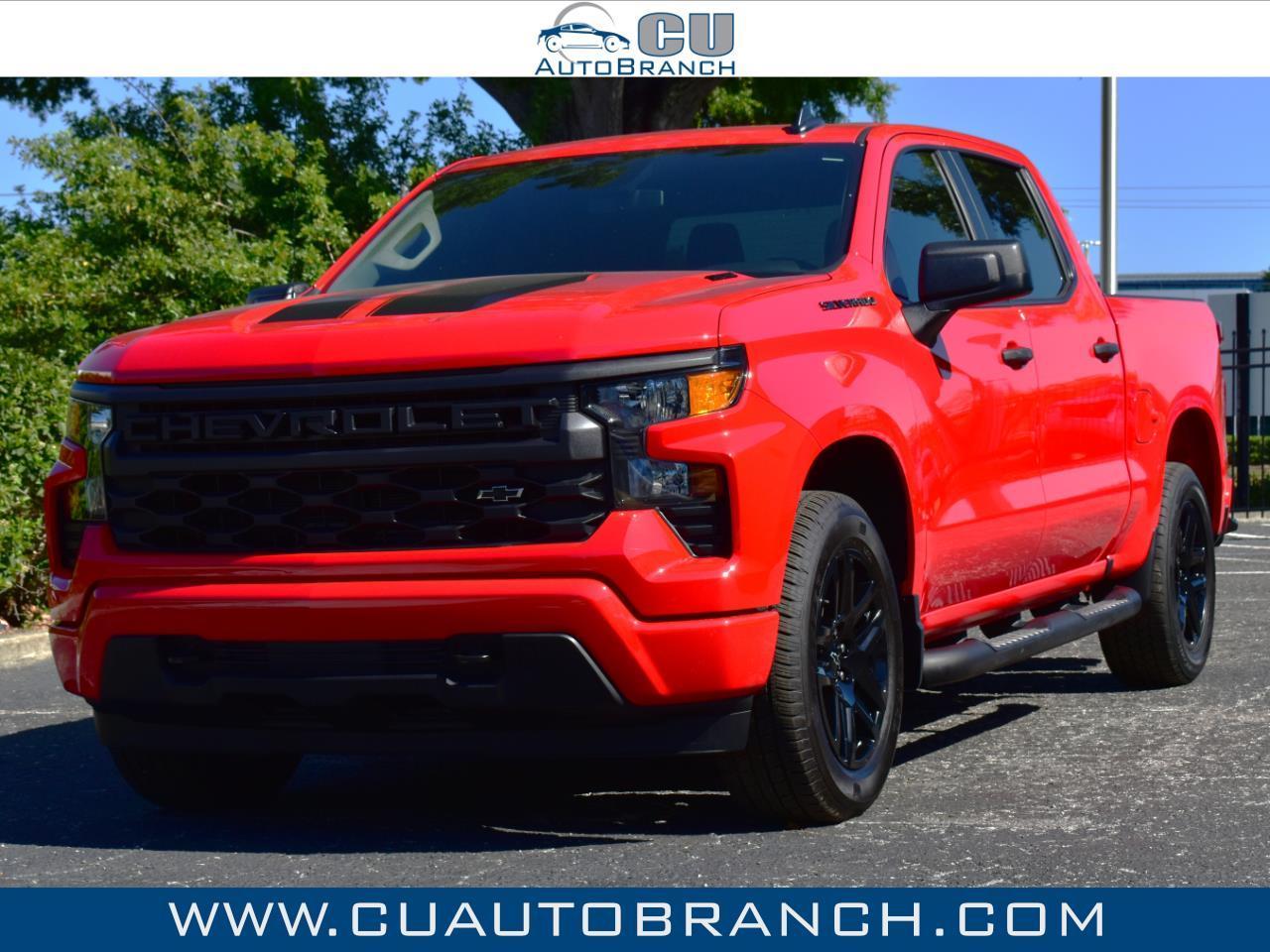 Chevrolet Silverado 1500 2WD Crew Cab 147" Custom 2025