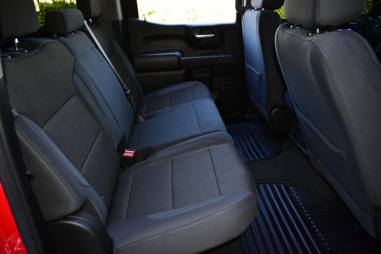 Chevrolet Silverado 1500 2WD Crew Cab 147" Custom 2025