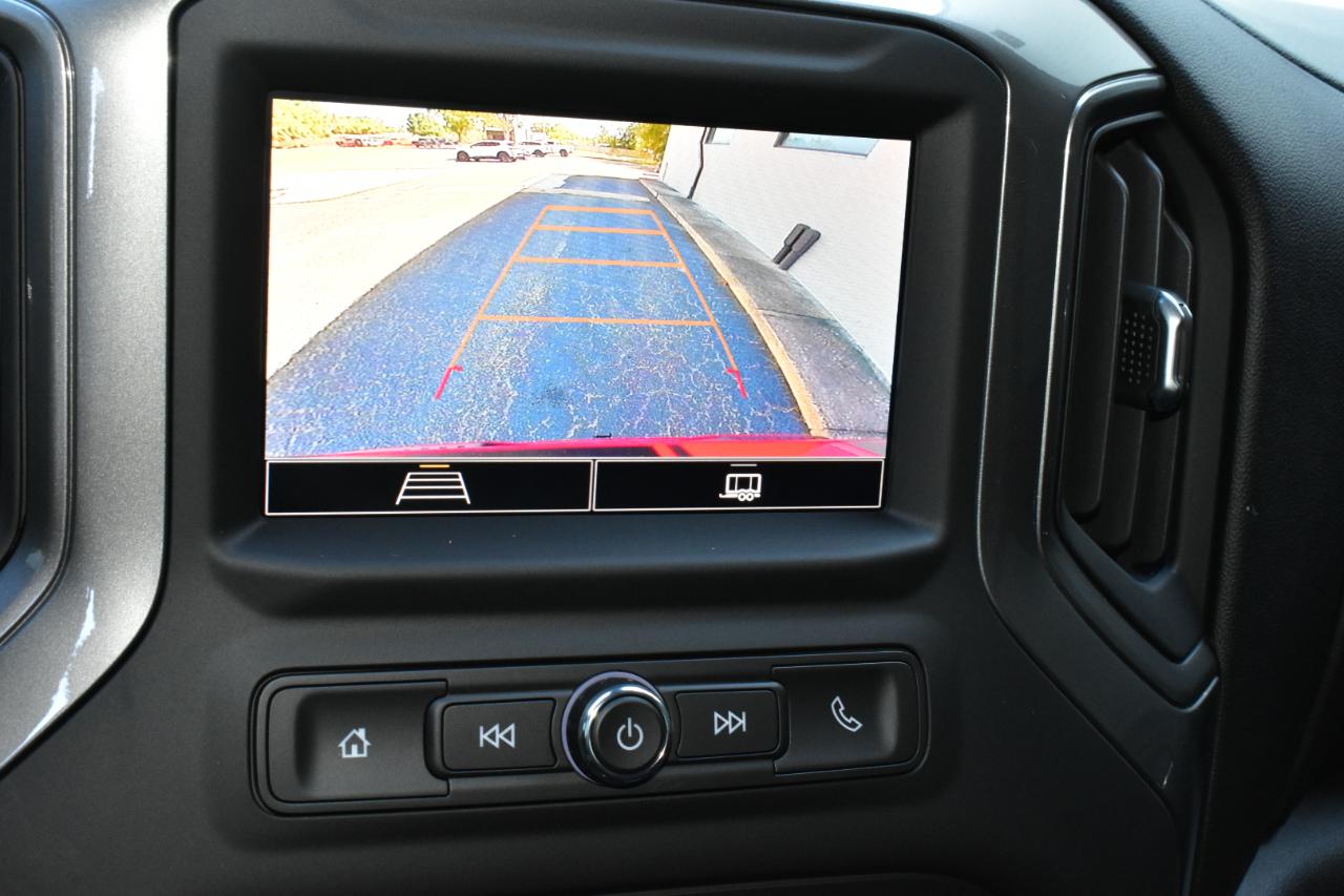 Chevrolet Silverado 1500 2WD Crew Cab 147" Custom 2025