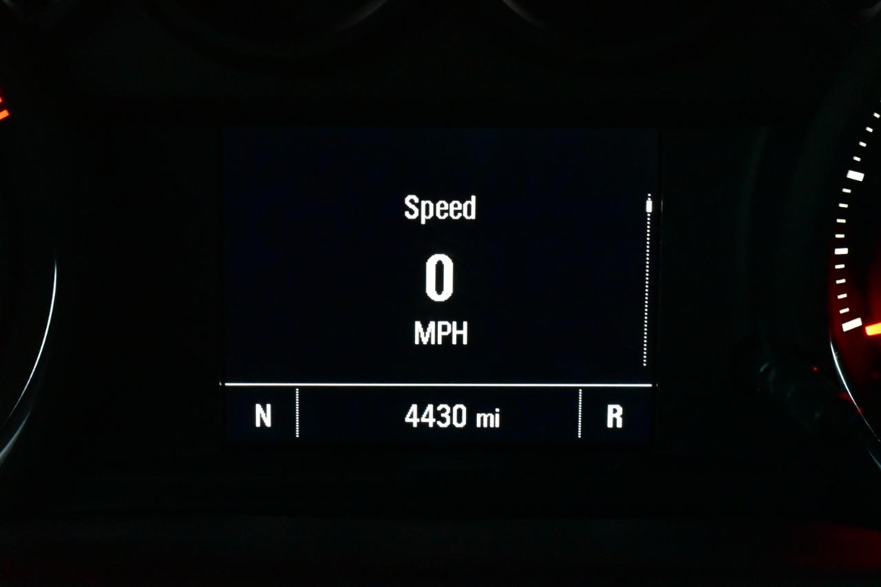 Chevrolet Silverado 1500 2WD Crew Cab 147" Custom 2025