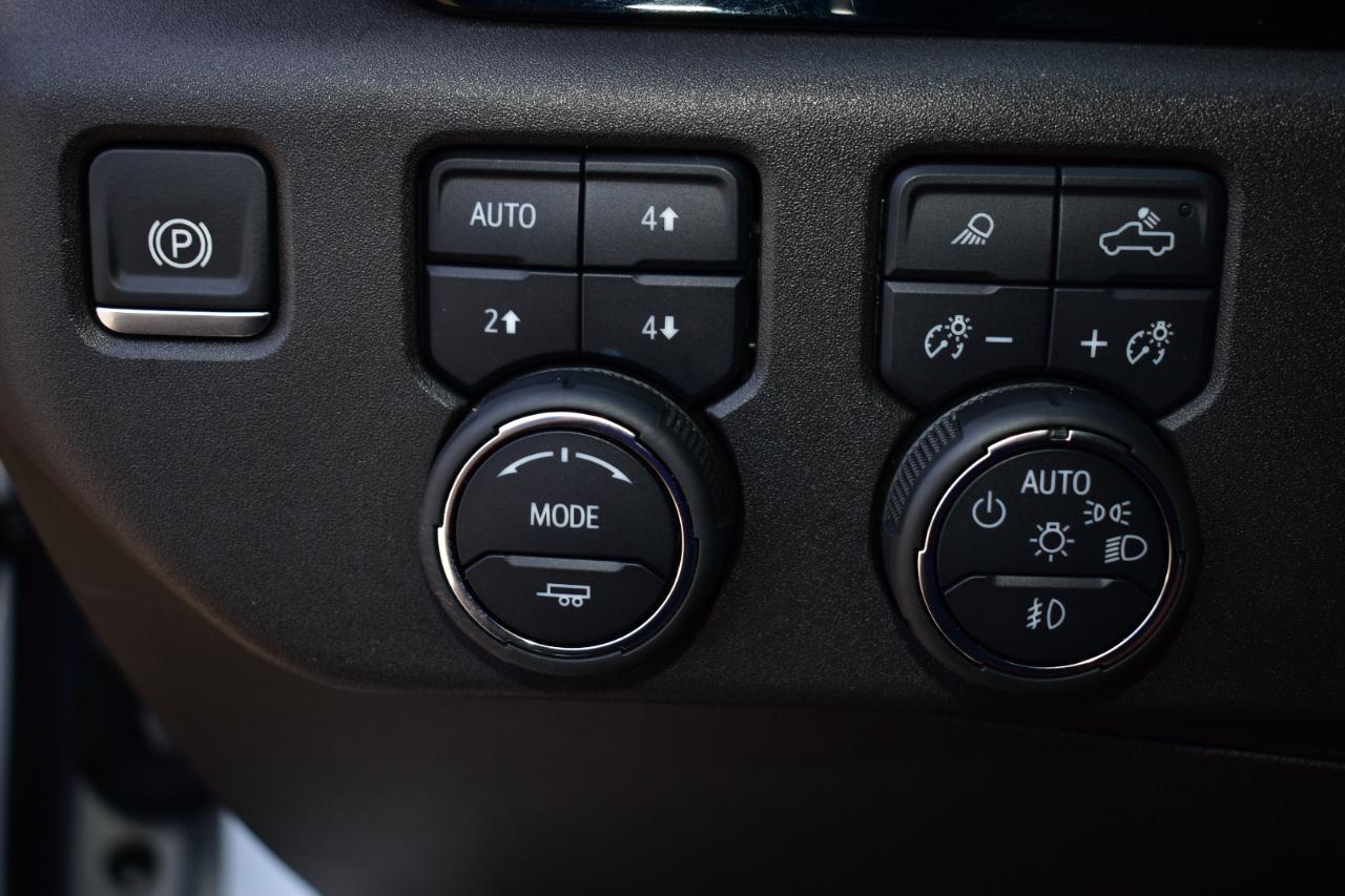 Chevrolet Silverado 1500 4WD Crew Cab 147" LT Trail Boss 2024