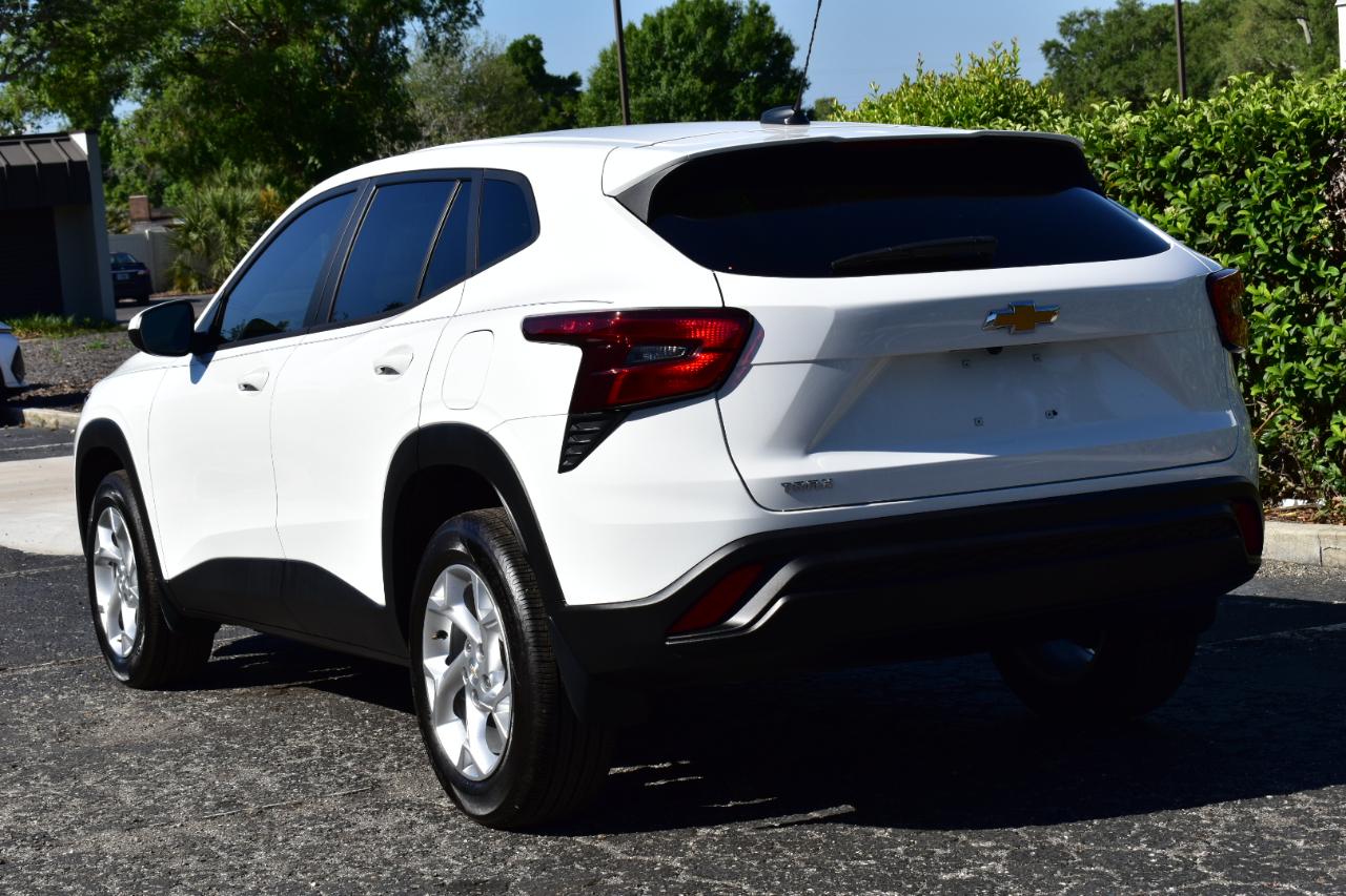 Chevrolet Trax FWD 4dr LS 2024