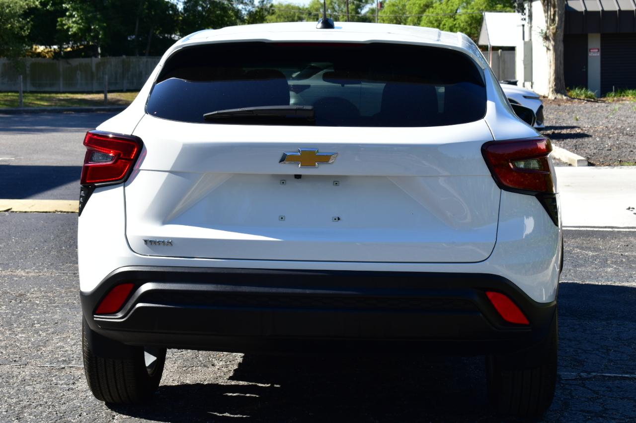 Chevrolet Trax FWD 4dr LS 2024