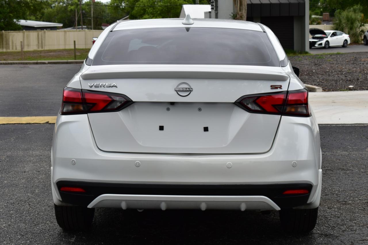 Nissan Versa SR CVT 2025