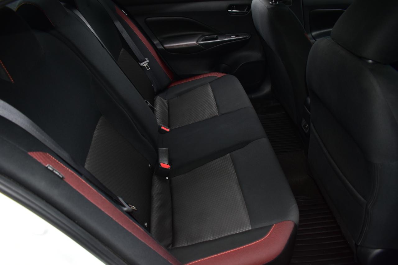 Nissan Versa SR CVT 2025