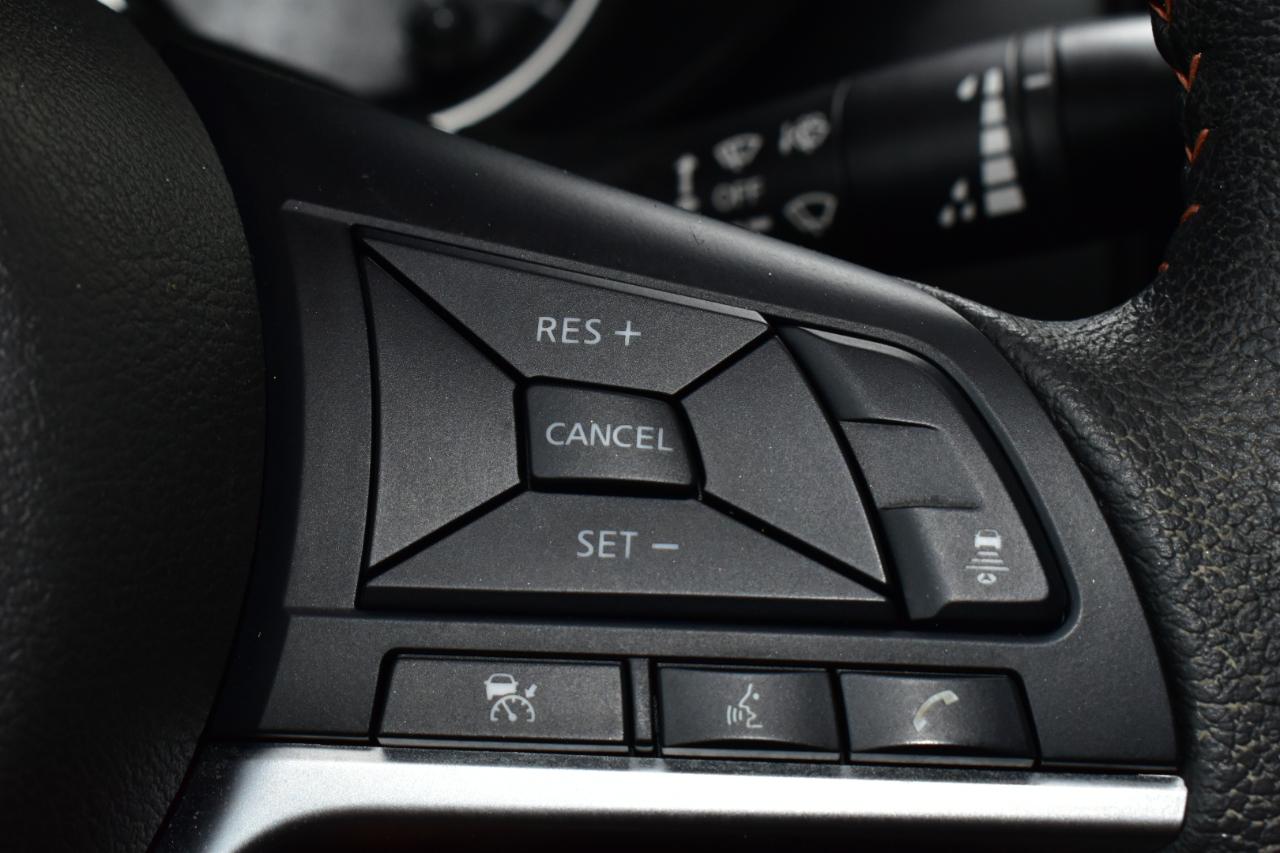 Nissan Versa SR CVT 2025