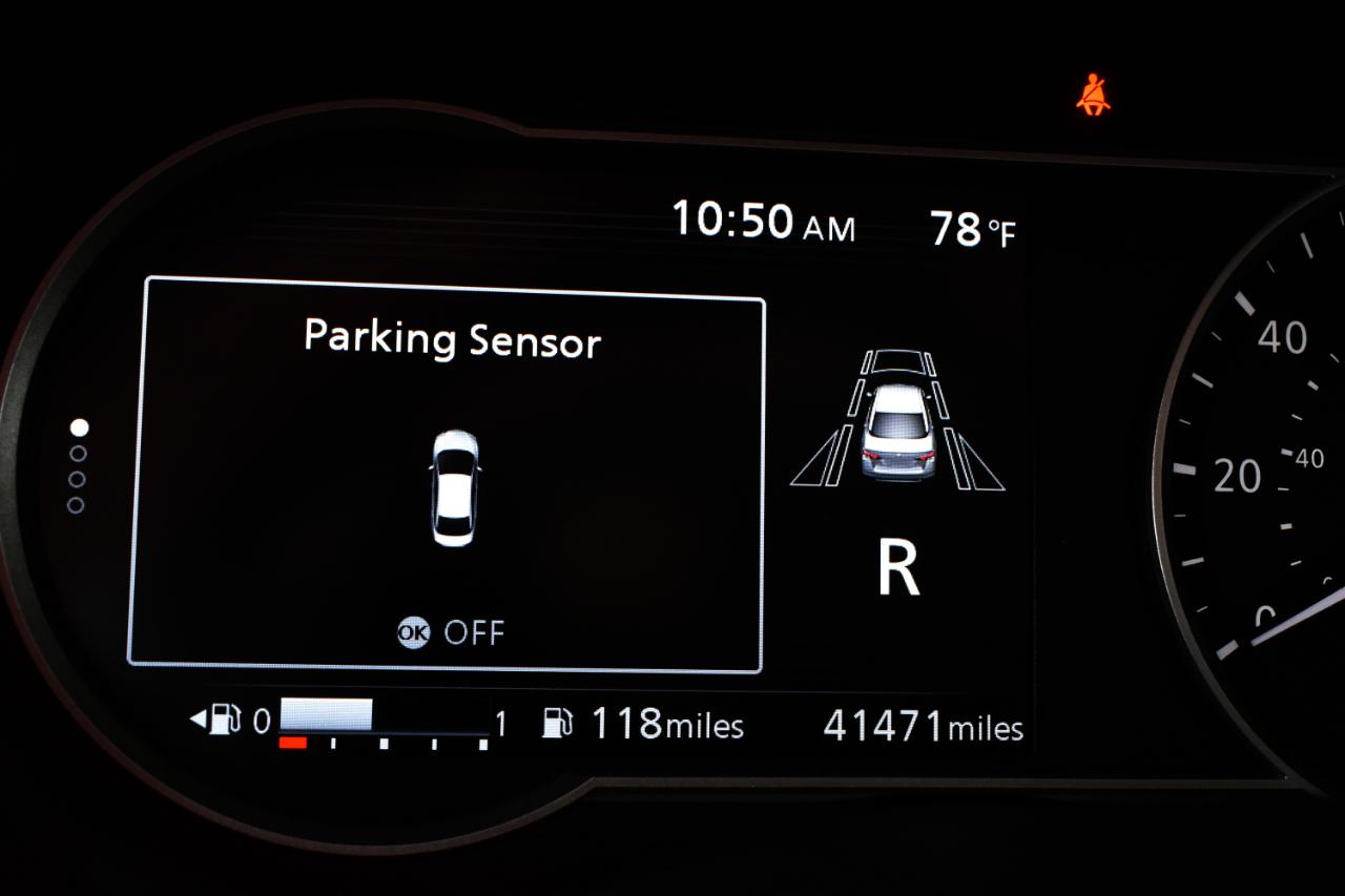 Nissan Versa SR CVT 2025